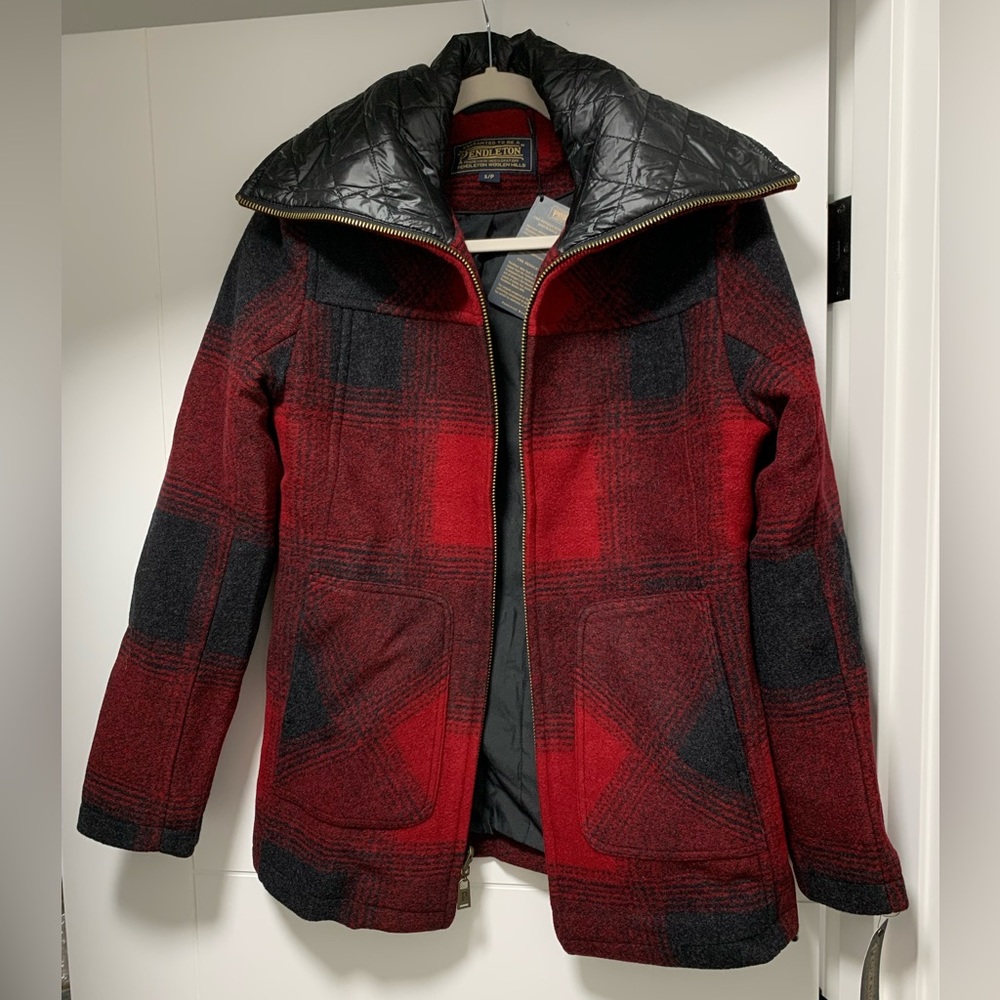 Pendleton Wool Blend Quilted Collar Coat Red and Black Plaid NWT Size Small